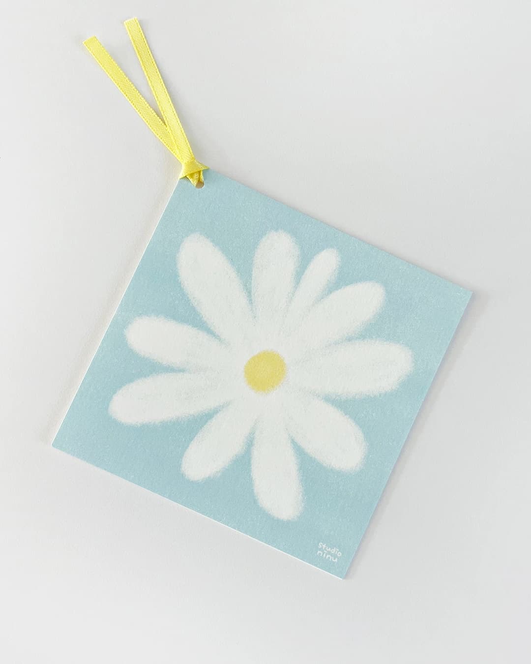 daisy hanging card